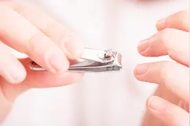 正确修剪指甲的方法，你做对了吗？视频封面