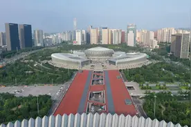 航拍济南奥体CBD片区，高楼大厦鳞次栉比，城市建设日新月异视频封面