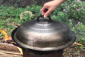 在湖南，自家熏制的腊鸡，还是这种做法最过瘾，3碗米饭都不够吃视频封面