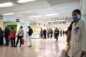 年轻女子2年堕胎三次，最后致使子宫和肠子穿孔，经验教训在哪视频封面