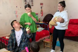 晨晨妈妈和亲家关系真亲近，两家相互送东西，大哥大嫂又有口福了视频封面