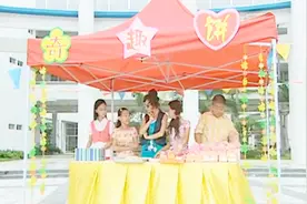 巴啦啦小魔仙：小蓝做曲奇，美琪美雪吃了后，止不住夸赞小蓝视频封面