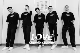 扑通一下就入迷！帅气流行编舞《LOVE》视频封面