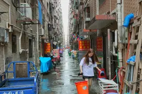 东莞狭小的出租房，却是打工族的温柔港湾，留下多少人的爱情故事