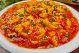 30年大厨教我西红柿炒鸡蛋新做法，开胃又下饭，味道真的不一般视频封面