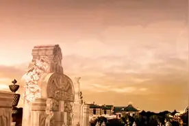 英法联军掠夺了圆明园，为啥日本侵占北京8年，没能将故宫毁坏？视频封面