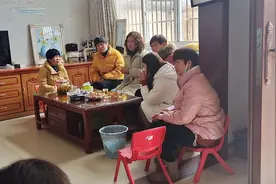 河南农村定亲都下多少彩礼，堂妹定亲了，看看都有什么，别吃惊视频封面