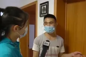 妻子在房门上贴二维码，丈夫进一次需扫200块，纪录片视频封面