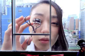岛国出现一群女巨人，个个40米大长腿，一次能吃一吨米饭！视频封面