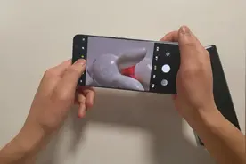 小米11和华为Mate40相机对比，近距离拍摄，还是超级微距厉害视频封面