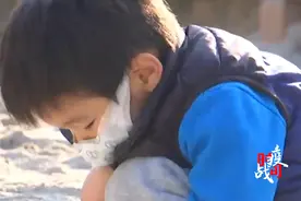 听医生说：孩子出现这些变化应及时看心理医生视频封面