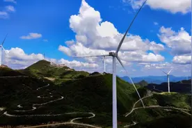 湘西巨资修建风力发电站，建成后变成空中一道非常美丽景观视频封面