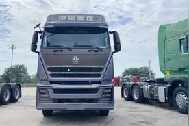 实拍570马力重汽TH7国六AMT牵引车，这才是卡友移动之家视频封面