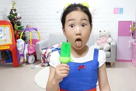 韩国宝蓝和道具叔叔一起手工制作冰淇淋饮料，不仅好玩还好吃！视频封面