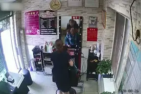 袁隆平90岁生日穿新衣理发，同一家店光顾17年，20元费用硬塞100视频封面