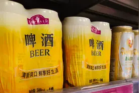 买啤酒时，不看价格贵贱，认准瓶身这2个关键标准，轻松买到好酒