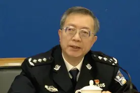 如何向公安机关举报非法采砂犯罪活动？公安部详解视频封面