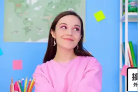 课堂上的女孩儿们：女孩们把文具书本改成了化妆品盒，非常有趣视频封面