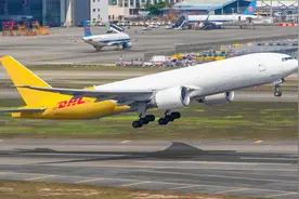 时隔半年同一架飞机不同皮肤 美国南方航空已成为历史视频封面