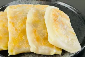 万万没想到，面粉里加一根香蕉，竟然这么好吃，外酥里软做法简单视频封面