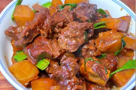这才是红烧牛肉的正确做法，大厨详细讲解技巧，上桌孩子超爱吃