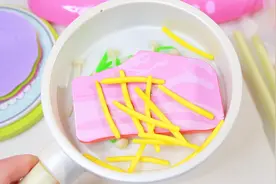 制作一份培根手抓饼！竟然都不能吃！视频封面