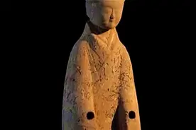 探秘黄河河道汉墓群：西汉陶仕女俑完整出土，陶马的马腿存在成谜视频封面