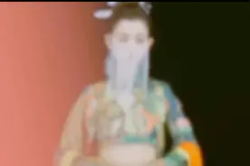 本以为热巴够美了，看了陈赫签约的新疆艺人后，网友不淡定了视频封面