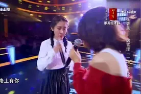 好声音：张碧晨魏雪漫深情对唱，看似很友好，实则在较劲！视频封面