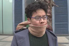 小伙花一万多隆鼻却不满意 医生：很漂亮，比记者的好看！视频封面