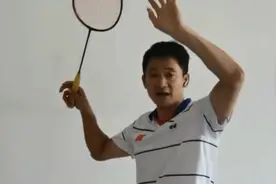 羽毛球教学：杀球下网不够重，不够快，肩痛原来是这样造成的视频封面