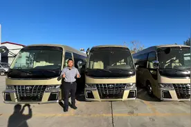 2023款丰田考斯特7座旅行房车，带床带卫生间，陪您仗剑走天涯视频封面