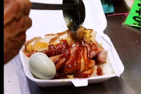 香港🇭🇰最好吃的叉烧饭🍚视频封面