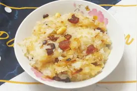 教你用电饭煲煮糯米饭，简单易做，五分钟都不用