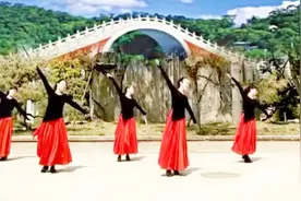 广场舞《一爱到底》喜庆活动庆祝非常好看视频封面