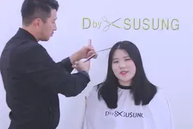 想换发型的圆脸妹子看过来，修颜披肩卷发拿去照着剪