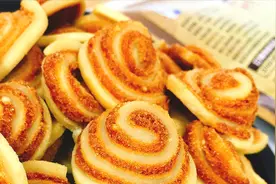 猫耳朵酥脆做法，放冰箱冻一冻，金黄酥脆又香甜，在家也能做大厨视频封面