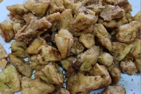 炸茄子这样做才好吃，教你一招，茄子外酥里软好吃，真解馋视频封面