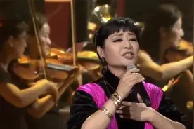 殷秀梅现场演唱《我和我的祖国》，唱功不减当年，殷秀梅唱歌合集视频封面