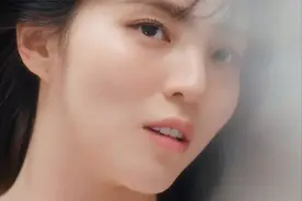 又纯又欲的学姐，爱上又帅又渣的学弟，这么撩人的一对，受不住啦视频封面