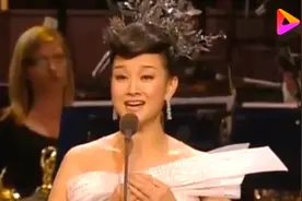 宋祖英、谭晶演绎《友谊地久天长》，强强联手，精彩无限！视频封面