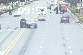 兴化：将车借给朋友开,车主“背锅”92条违法,扣277分罚8900元！视频封面