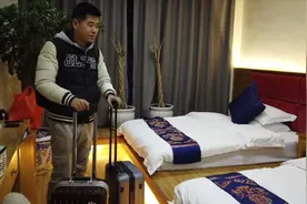 冬季滇藏线自驾旅行住宿最强攻略，不为人知的省钱小技巧视频封面