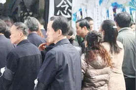 “鬼子王”方化不幸去世，曾为节约国家资源拒绝看病，永远缅怀！视频封面