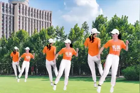 对跳广场舞《哦想》超高清4K，旋律动感欢快，舞步优美时尚