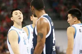 吉喆曾对麦迪摇手指，惹麦迪给了他一肘，如今因伤病让人心痛视频封面