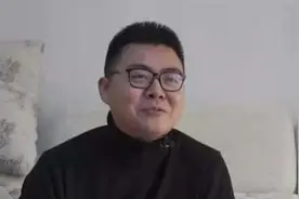郭威否认杜新枝搬到江西：杜妈还在驻马店，传闻莫名其妙视频封面