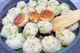 水煎包好吃有诀窍，教你早餐店不外传的配方，皮薄大馅鲜嫩爆汁