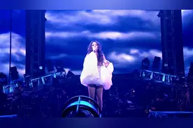 7月11日，清晨播放10首经典老歌，越听越有味道！