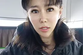 凌晨两点车内报警器突然报警，这可急坏了女司机，究竟怎么回事？视频封面
